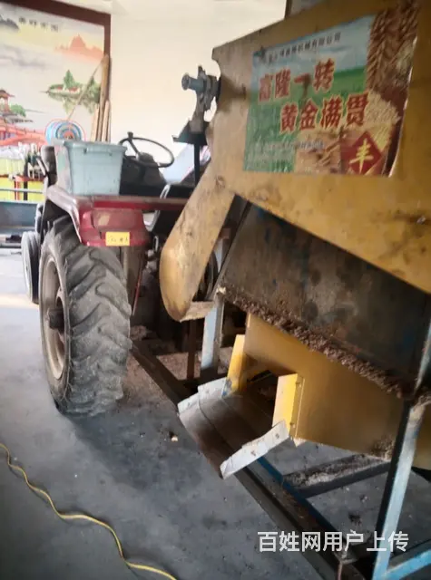 拖拉机带玉米脱粒机 - 图片 1