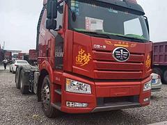 二手解放460马力牵引车 双驱轻体 精品国五排放