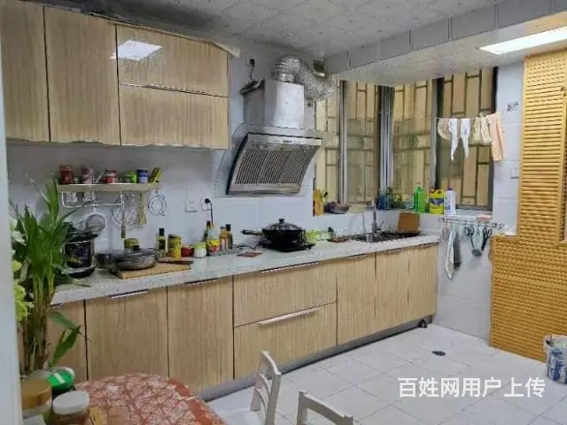 建设路上 繁华路段的房子
单价6800 - 图片 4