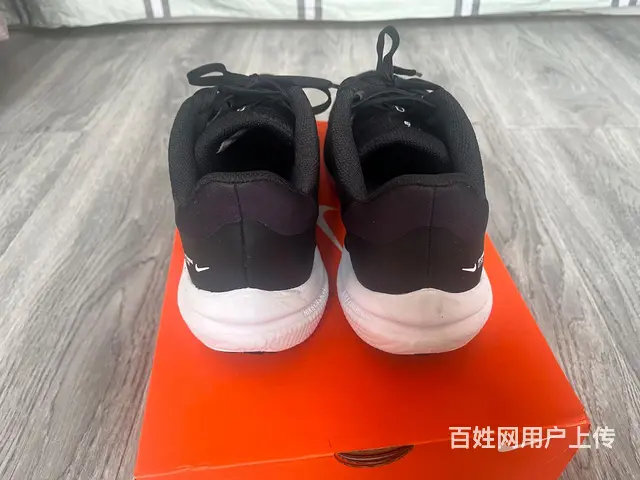 正品耐克41.42大世界专卖店买的 - 图片 2