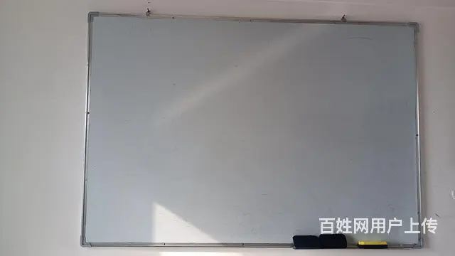 教学用的白板 - 图片 1