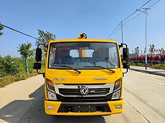 长兴6.3吨蓝牌随车吊厂家现车包上户可分期