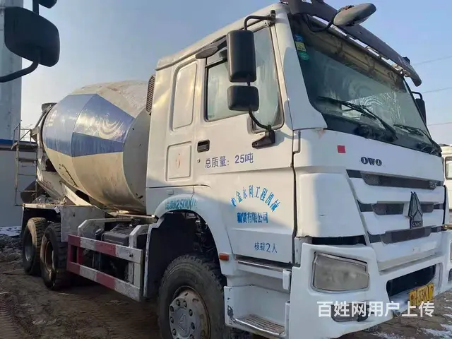 两台国四二手豪沃搅拌车 大14方 后八轮340马力 - 图片 2