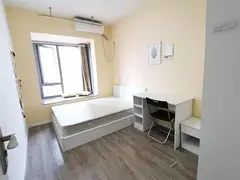 江汉路地铁口  宝利金中央荣御  精装单间  拎包