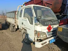 自卸车