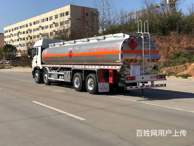 国六重汽豪沃前四后八运油车，运输赚钱利器 - 图片 4