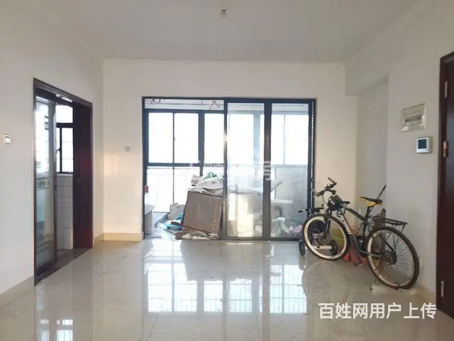 金湾 怡泰雅苑精装修3房2卫户型方正 黄金楼层 - 图片 1