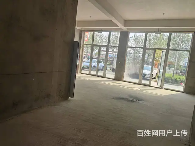 免租期半年 空间宽阔 周围人流量大 生意好做 - 图片 2