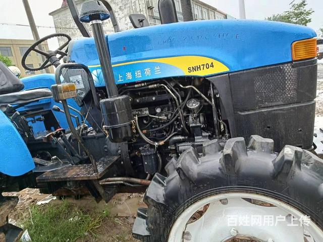 纽荷兰704拖拉机 个人一手车 现货低价出售的图片