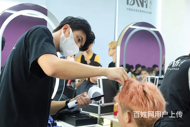 广州哪个学校学美发好？ - 图片 1