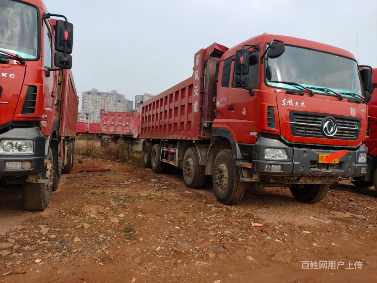 17年国五东风kc前四后八自卸385马力 7.6米