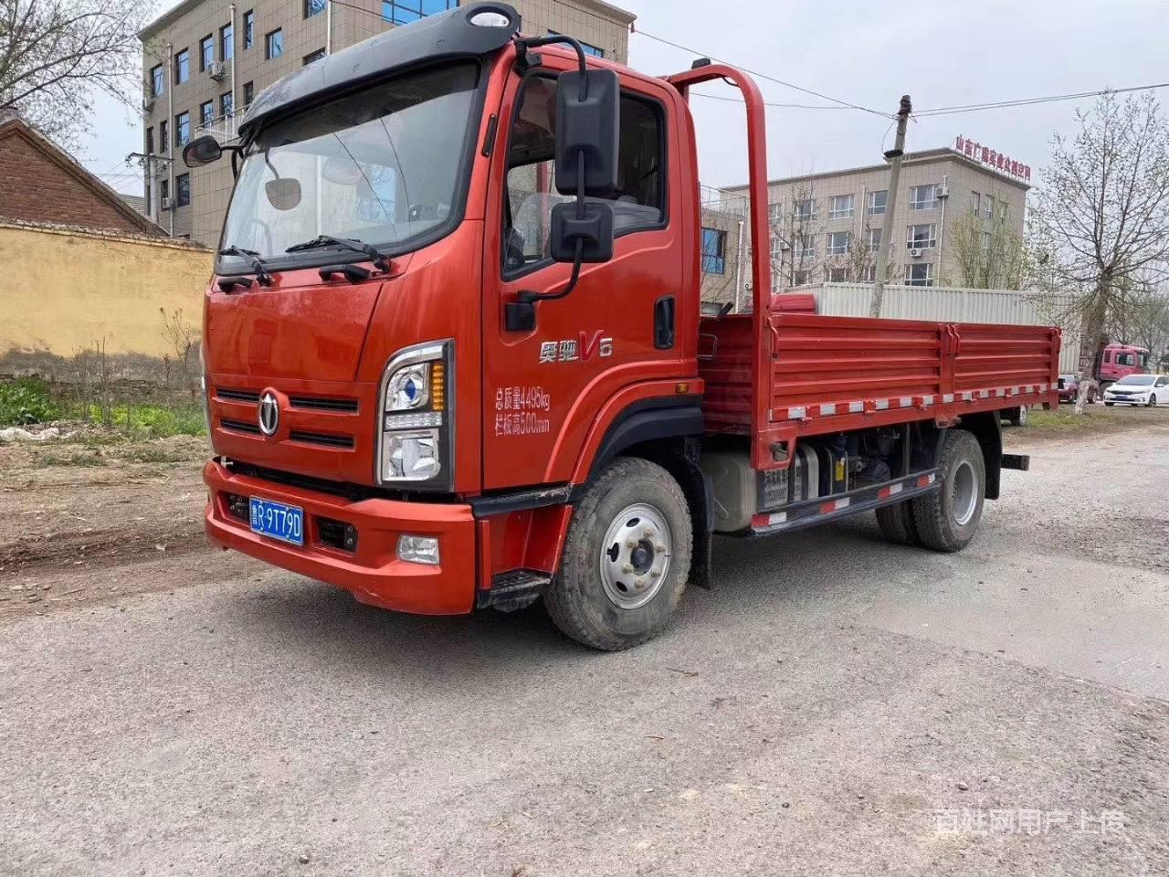 张家界19年奥驰v6平板货车,4.2米蓝牌