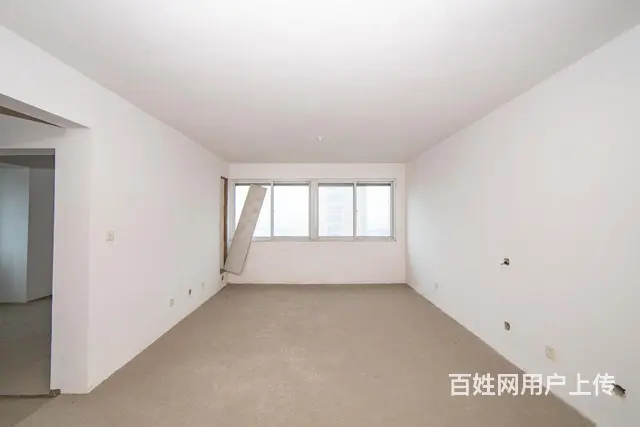 龙城福地全天采光大三房有钥匙随时看房价格可谈 - 图片 6