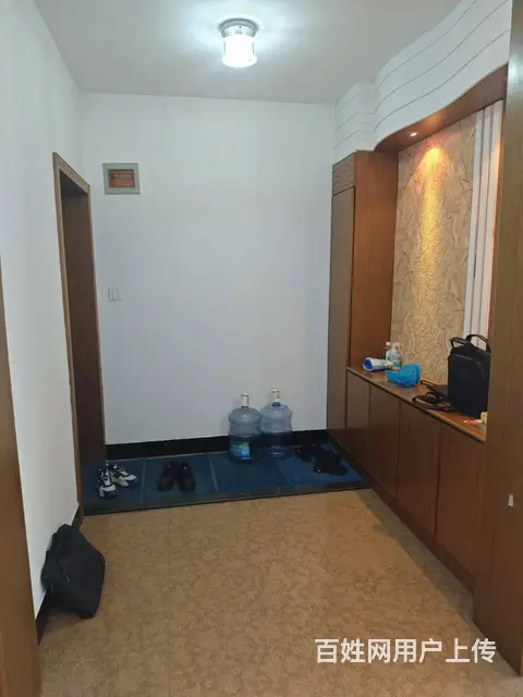 上高新城区单位房清爽大三房带车库和地下室院内好停车免物业费 - 图片 10
