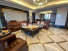 新出海峡国际豪华三期，特别好的户型，270平仅租3W