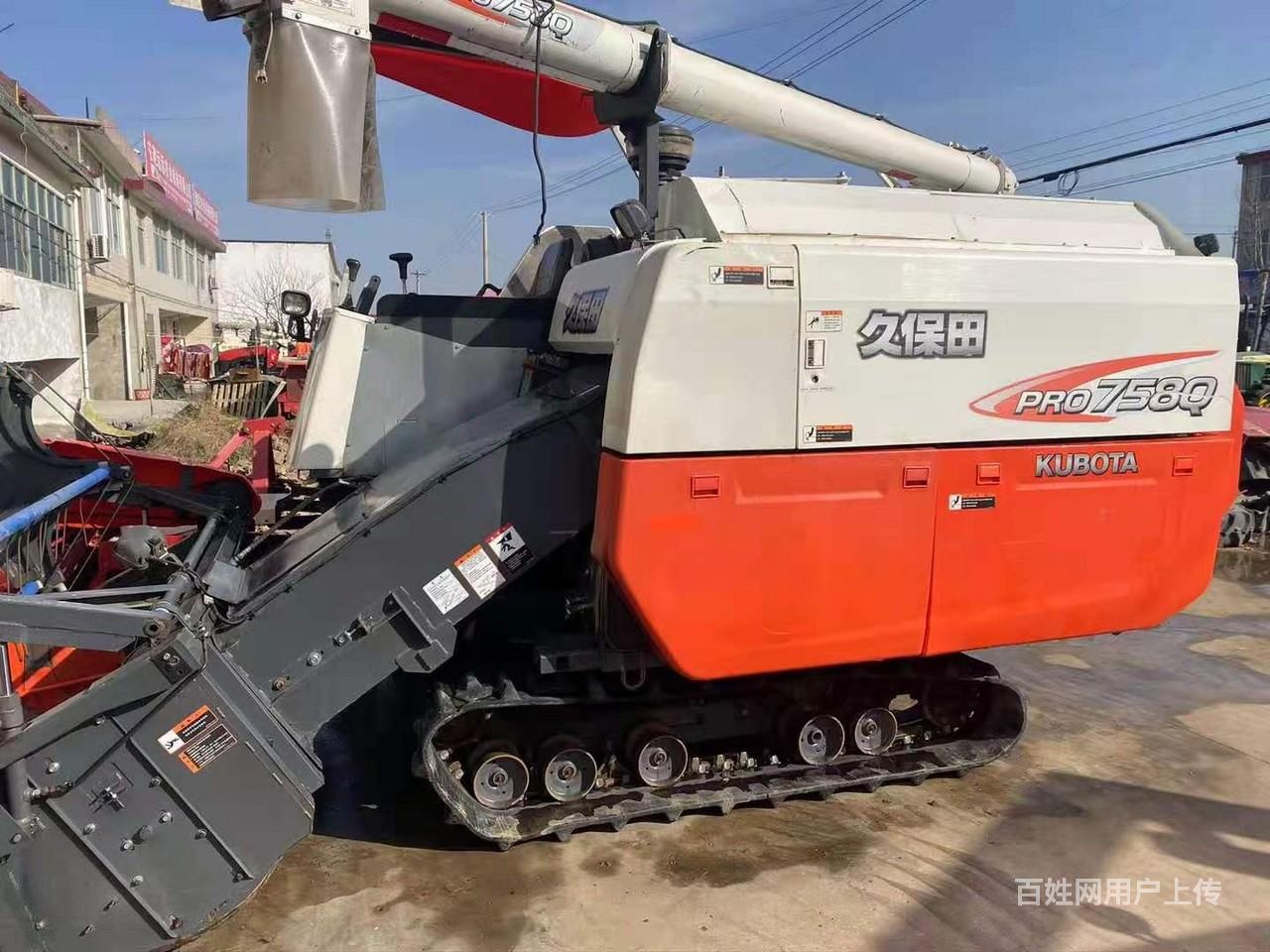 合作社转让多台久保田758收割机