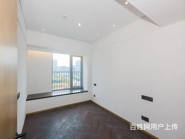 低于市场价格，急卖房源，144平方  810万，带车位，特价 - 图片 3