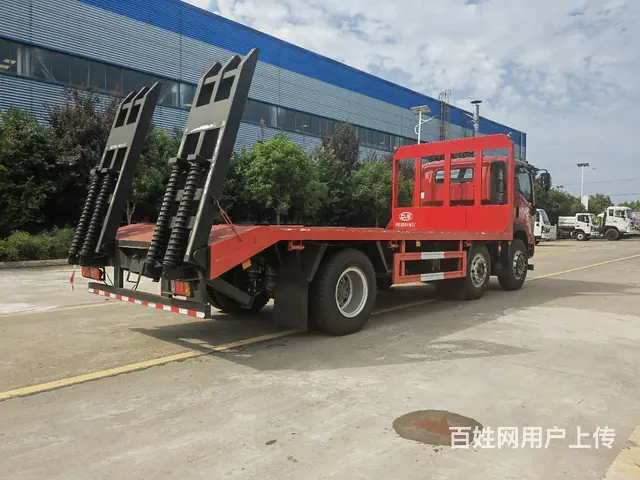 国六新款便宜实用的重汽王牌小三轴平板车生产厂家报价 - 图片 11