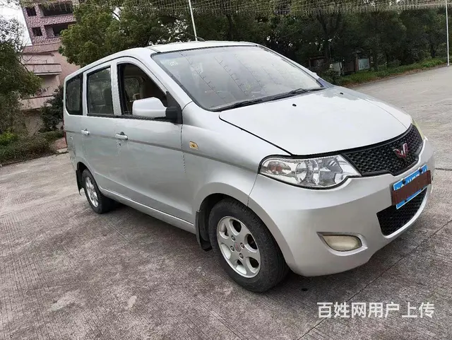 五菱宏光面包车7座 - 图片 2