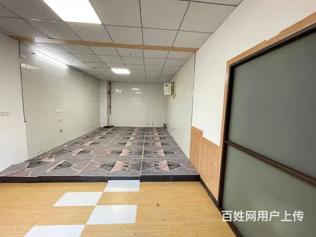 （51旺铺推荐）美兰区绿地城35平小区门口空铺出租 - 图片 5