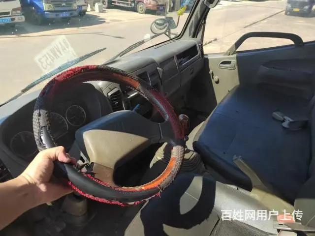 11年欧马可7吨加水车 - 图片 8