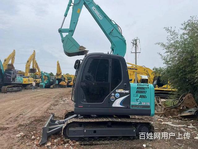 出售二手挖掘机进口神钢75手续齐全质保两年全国包送的图片
