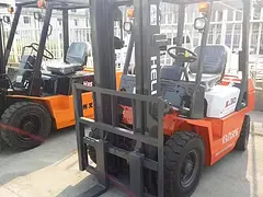 *低价处理二手3吨合力叉车 二手叉车带手续