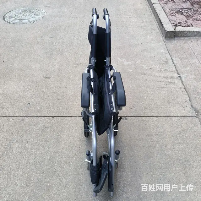 老年人用小折叠轮椅 - 图片 3