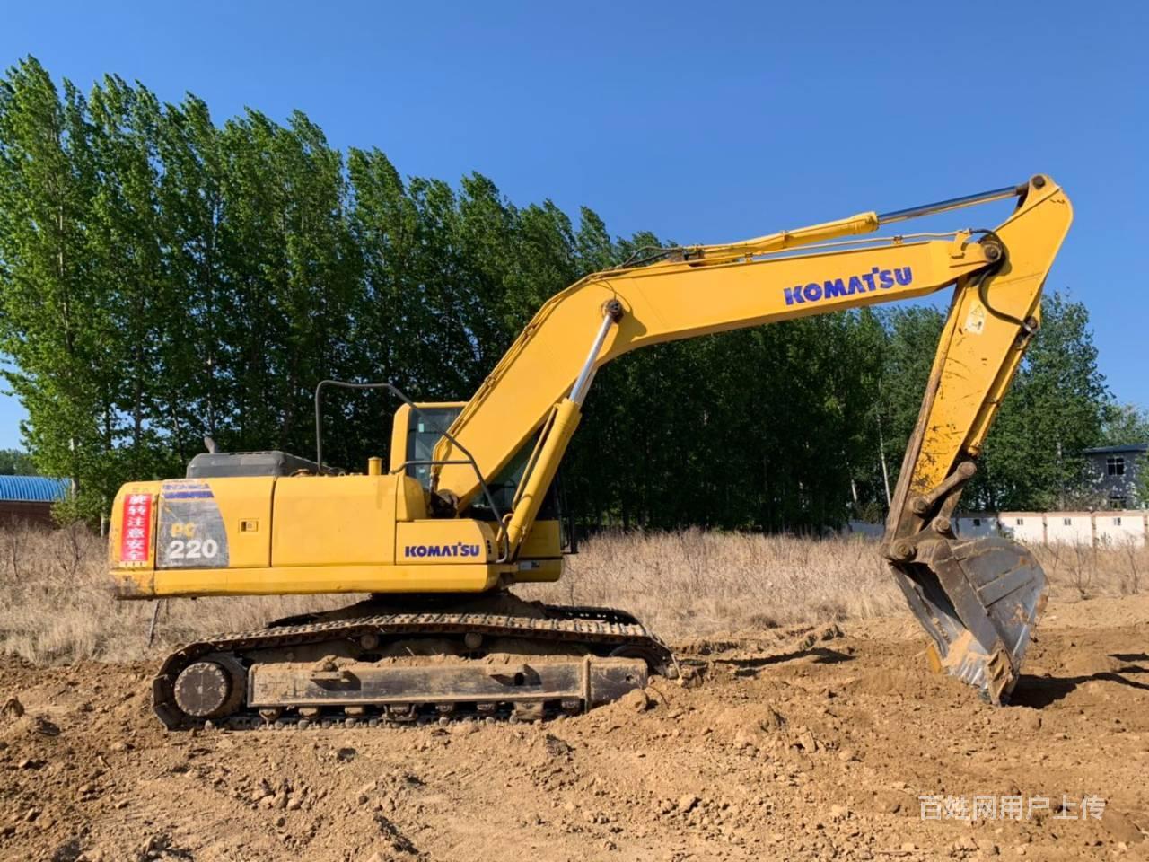 本地一手12年小松220-8,6800小时,包配送