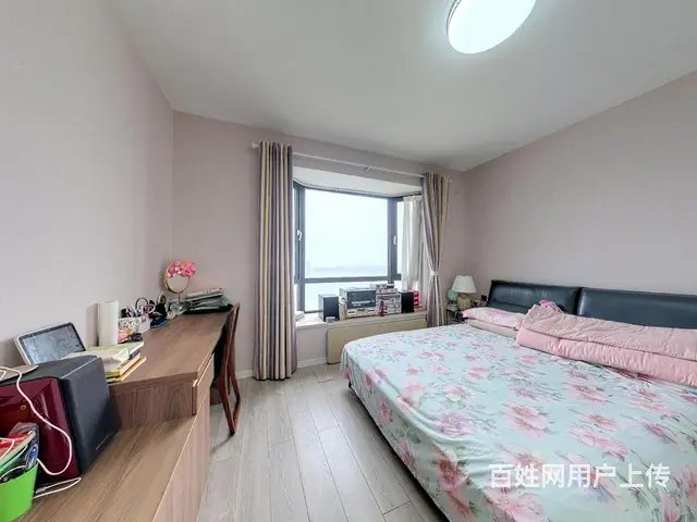 拱北情侣南路海景房，次新装修房子保养好，空间舒适。 - 图片 1