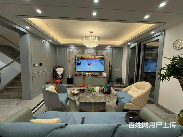 新上外滩  下叠 四层带花园 独立电梯 精装短住 带车位 - 图片 2