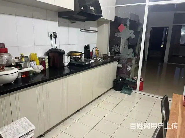 东方名苑6楼，72平方，19万 低 - 图片 1