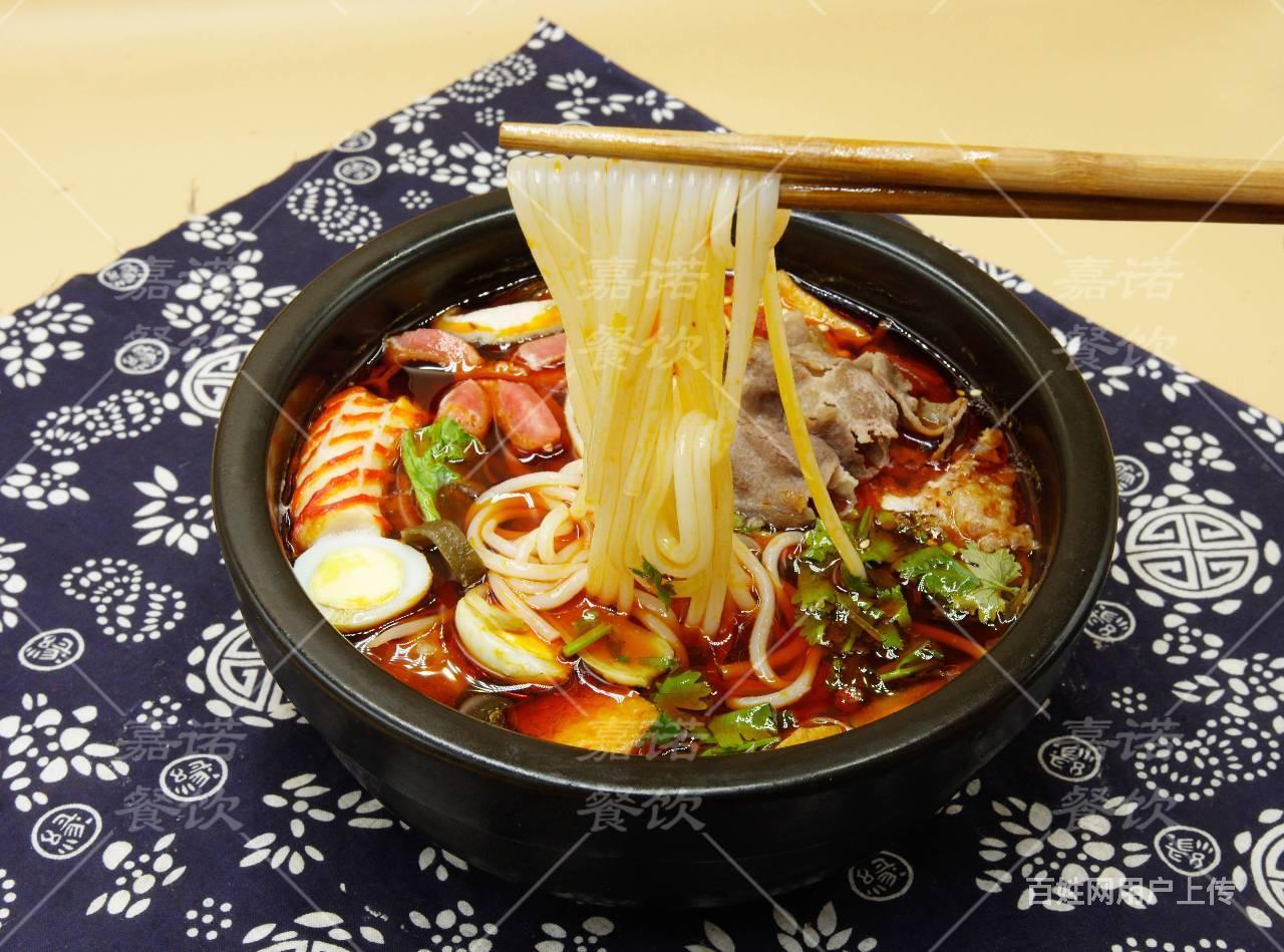 天津哪能学过桥米线配方 正宗过桥米线五谷鱼粉培训