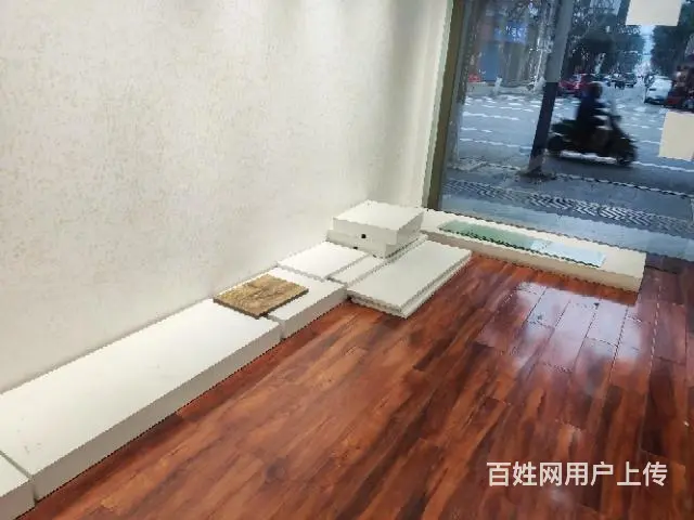 临街旺铺出租，个人无中介无转让费之前是做服装店的 - 图片 8
