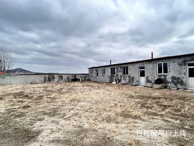 （新房源租金低）文登界石独门独院一楼2000平厂房招租 - 图片 4
