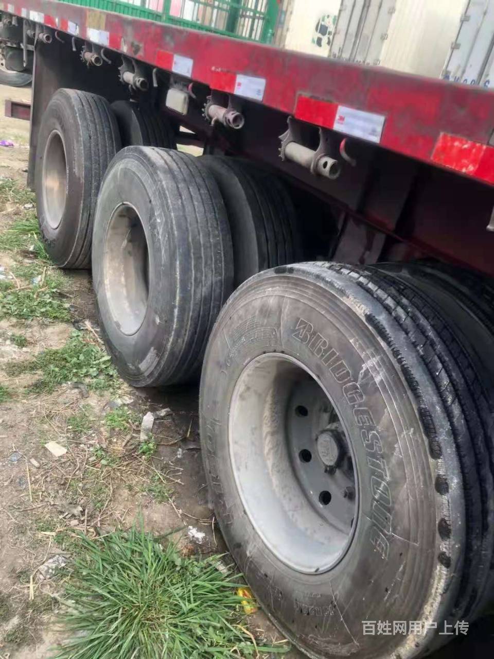 出售一台13米二手平板半挂车 bpw车桥 高强版