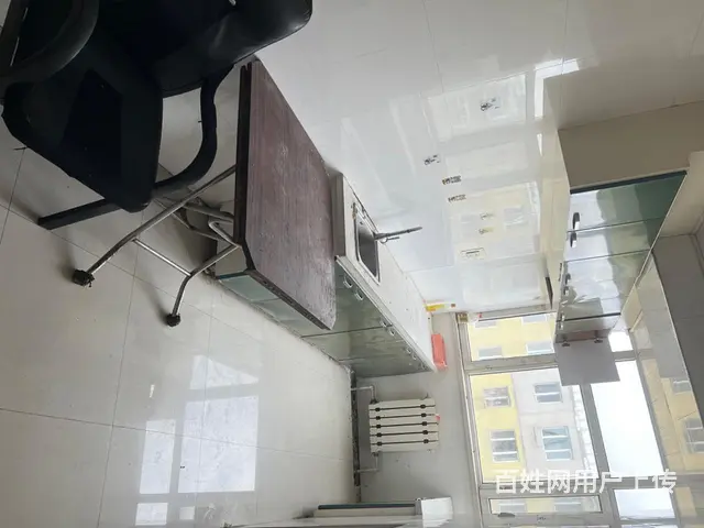 离学校，超市，广场非常近 - 图片 2
