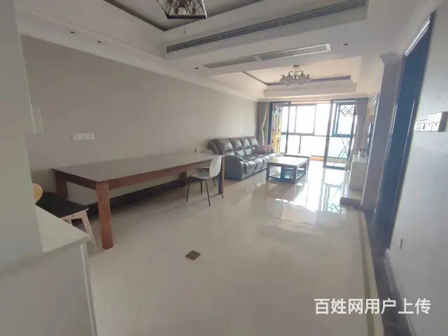 海峡国际四期   精装修  两房一厅  客厅带阳台朝南 看海 - 图片 4