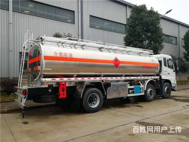 东风天锦三轴油罐车 - 图片 3