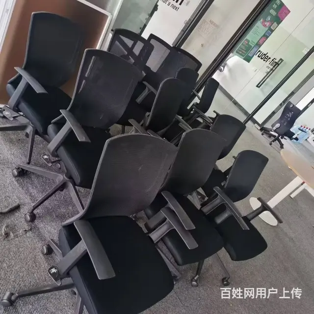 30个位品牌办公桌出售，老板桌经理桌书柜会议桌出售 - 图片 4