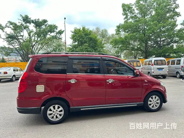 五菱 宏光 2013款 宏光S 1.5 手动 豪华型7-8座 - 图片 7