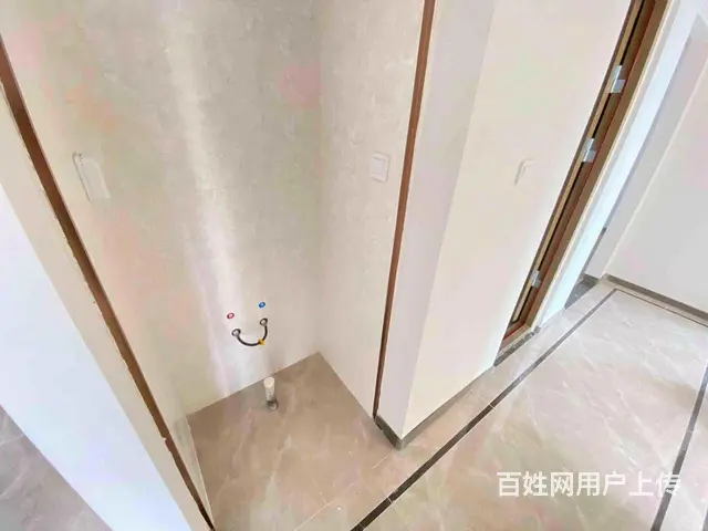 绿地德迈，楼间距大视野好，南向厅双南卧，刚需 车房 - 图片 5