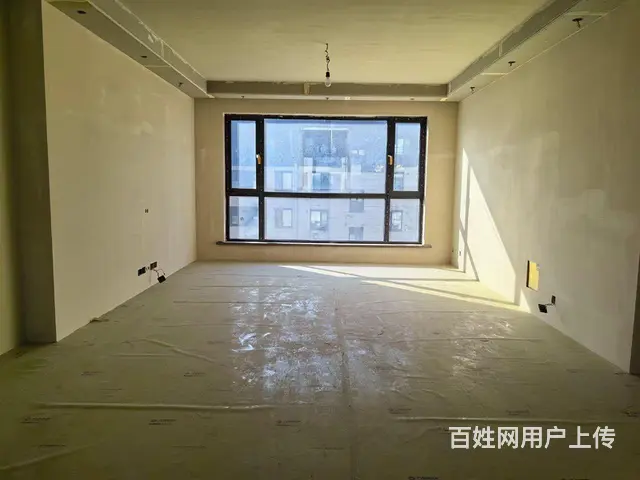 中央公园电梯洋房7楼126平三室两厅两卫基础装修已完成 - 图片 2
