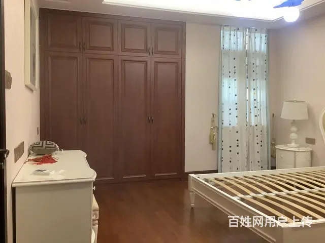 金湾 湖心新城 五洲别墅  有入户花园  私家花园 - 图片 8