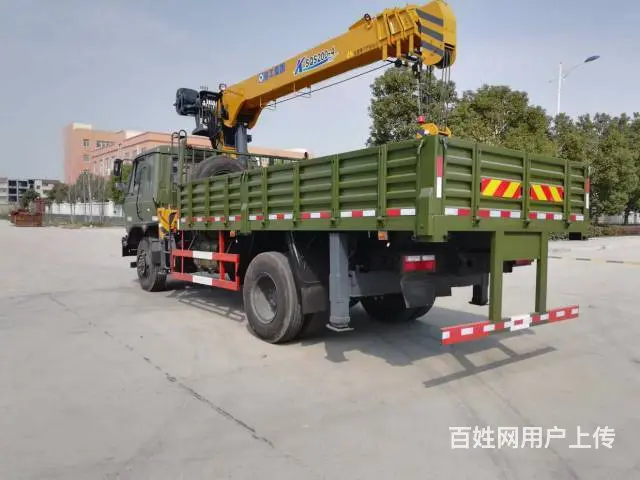 国五东风4500轴距四驱越野徐工8吨随车起重运输车 - 图片 2