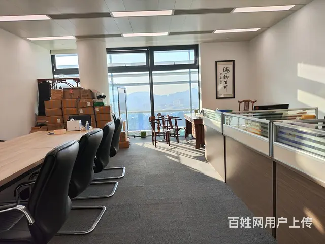 横琴保利中心转角位带阳台 双面采光景观好 只租50元每平米 - 图片 1