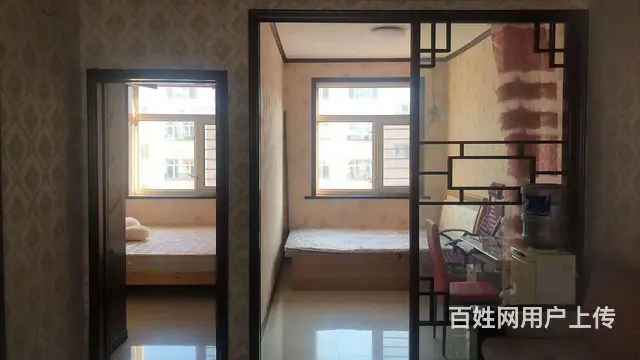 [呲牙]出租，六小附近，六楼，70平 - 图片