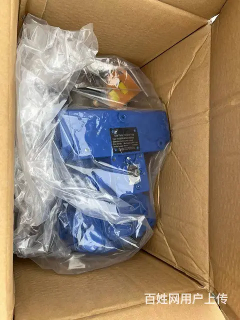 华威搅拌车配件销售 - 图片 1