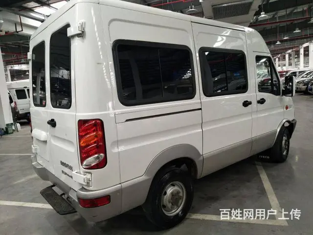 依维柯 2007款 依维柯A32 2.5T 手动 - 图片 3