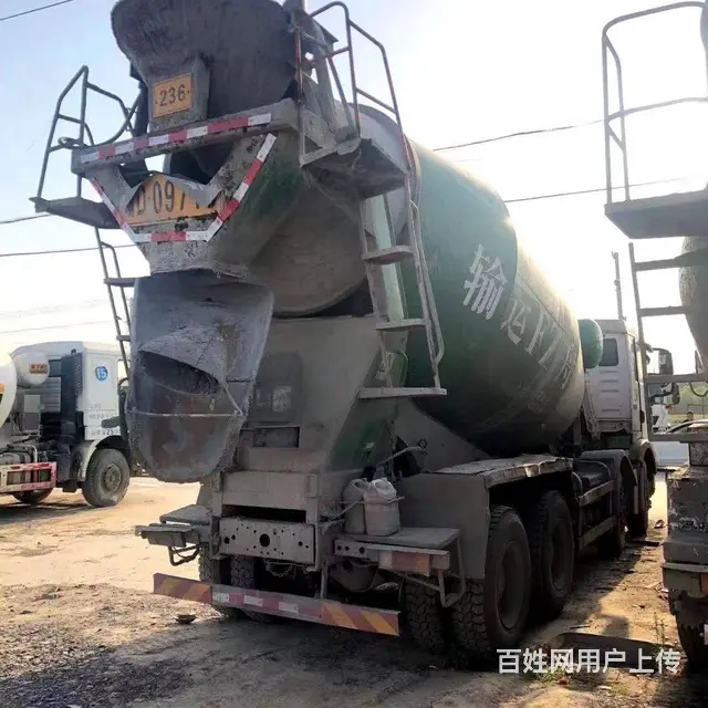 17年轻量化二手豪沃搅拌车 大14方 前四后八 - 图片 5